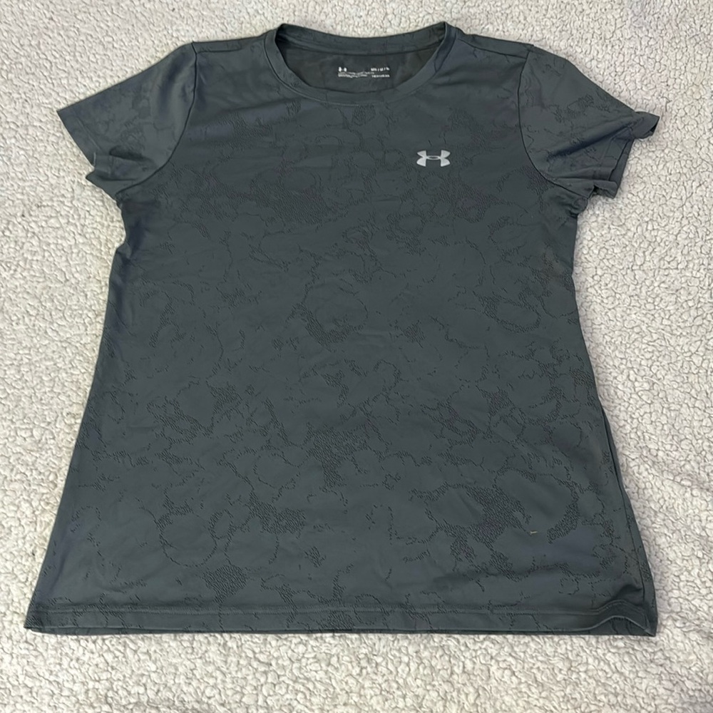 Under Armour Women’s loose t-shirt